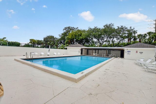 3939 NE 5th Avenue C102, Boca Raton, FL 33431
