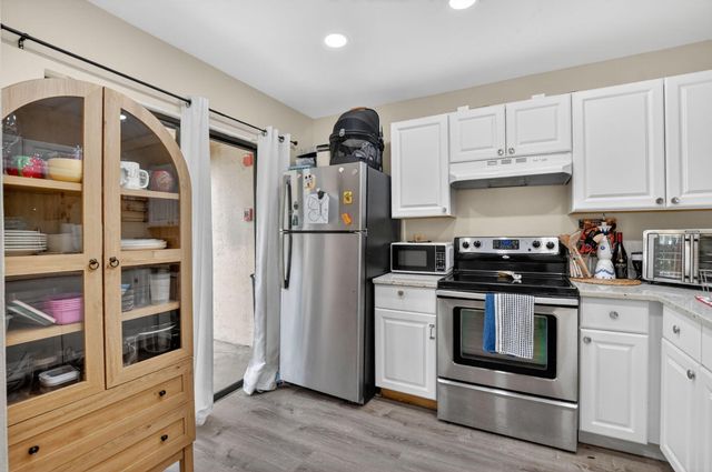 3939 NE 5th Avenue C102, Boca Raton, FL 33431