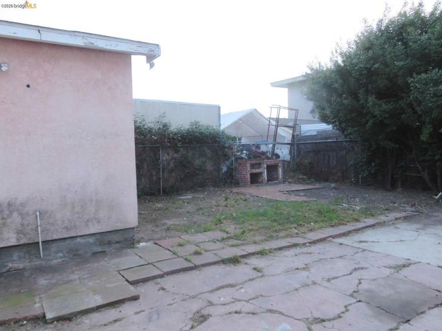 1027 76Th Ave, Oakland, CA 94621