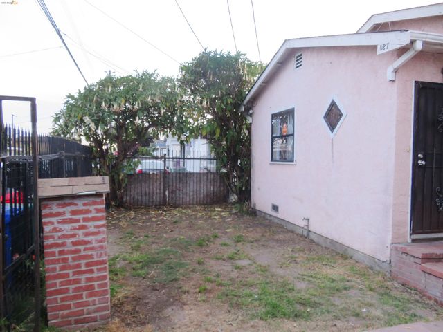 1027 76Th Ave, Oakland, CA 94621