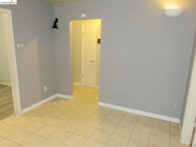 1027 76Th Ave, Oakland, CA 94621