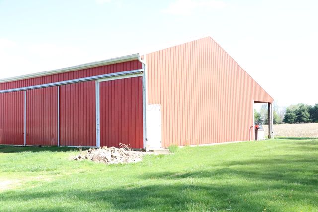 5323 Homer Road NW, Centerburg, OH 43011