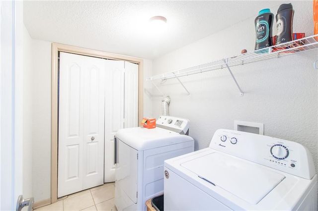 1218 Ashley Drive, Grain Valley, MO 64029