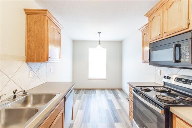 1218 Ashley Drive, Grain Valley, MO 64029