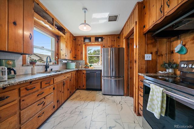 3761 S Bannock Street, Englewood, CO 80110