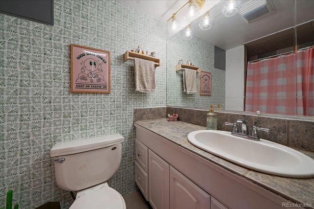 3761 S Bannock Street, Englewood, CO 80110