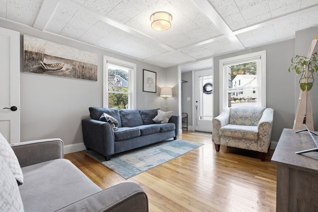 114 Clinton Rd, Weymouth, MA 02189