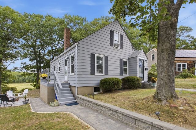 114 Clinton Rd, Weymouth, MA 02189