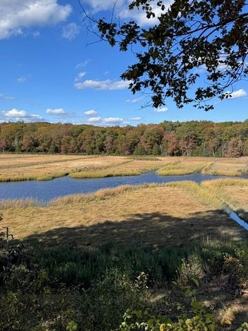114 Clinton Rd, Weymouth, MA 02189