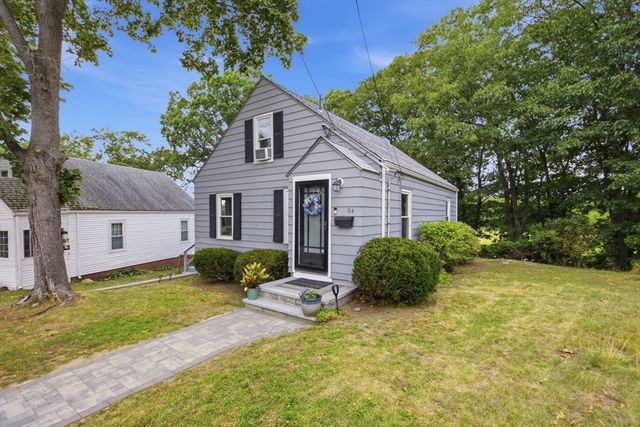114 Clinton Rd, Weymouth, MA 02189