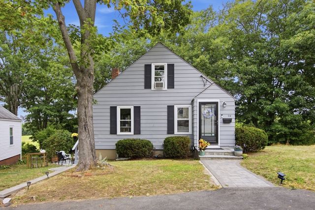 114 Clinton Rd, Weymouth, MA 02189