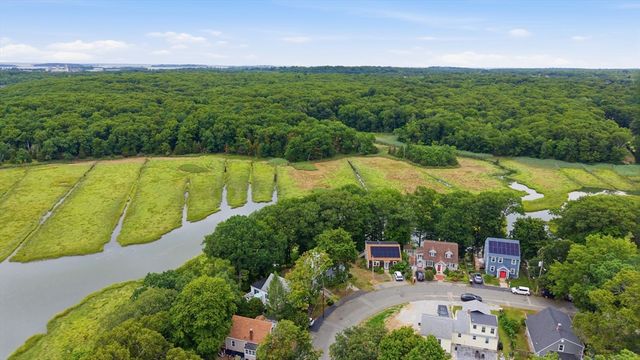 114 Clinton Rd, Weymouth, MA 02189