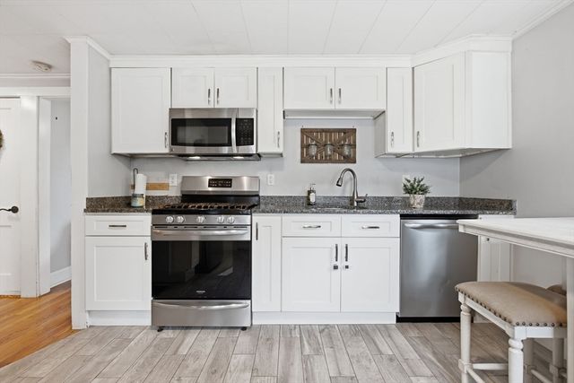 114 Clinton Rd, Weymouth, MA 02189