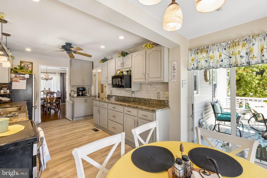56 S FELLOWSHIP RD, MAPLE SHADE, NJ 08052 — photo 4
