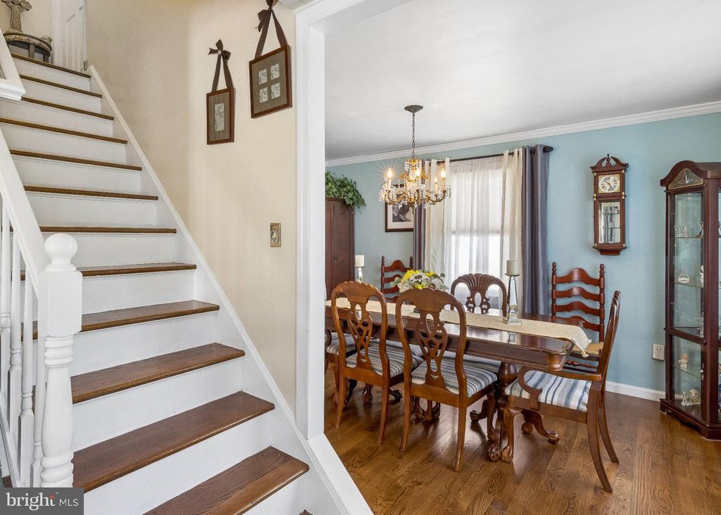 56 S FELLOWSHIP RD, MAPLE SHADE, NJ 08052 — photo 5