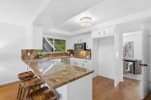 5870 Balmoral Drive, Oakland, CA 94619