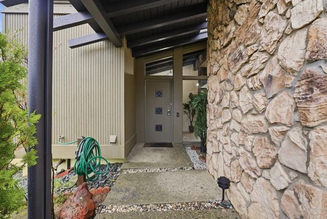 5870 Balmoral Drive, Oakland, CA 94619