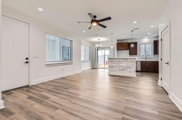 6820 Blue Dawn TRL 101, Austin, TX 78744