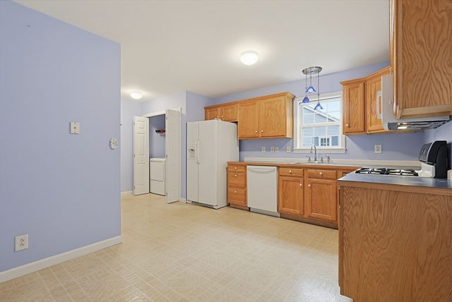 12 Mountain Ash Rd 12, East Bridgewater, MA 02333