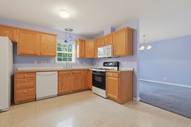 12 Mountain Ash Rd 12, East Bridgewater, MA 02333