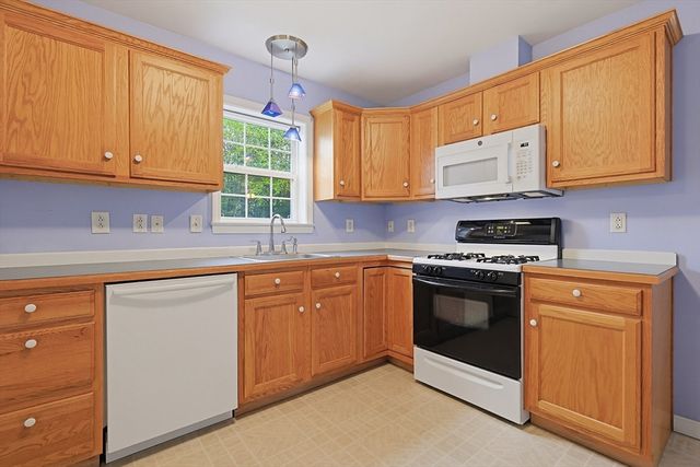 12 Mountain Ash Rd 12, East Bridgewater, MA 02333