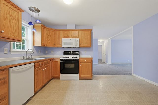 12 Mountain Ash Rd 12, East Bridgewater, MA 02333
