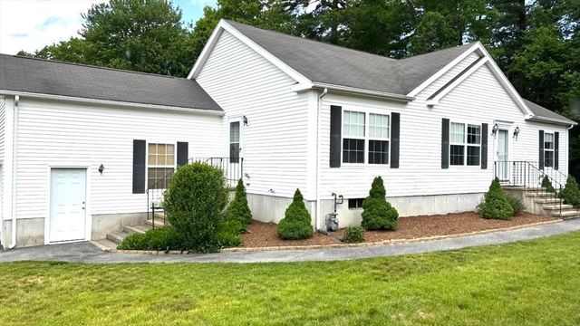 12 Mountain Ash Rd 12, East Bridgewater, MA 02333