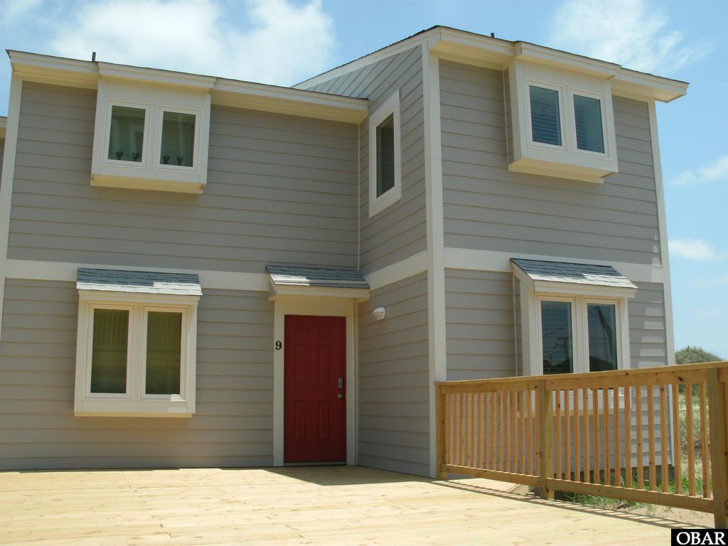 Image 1 of property listing at 1801 S Virginia Dare Trl Unit 9, Kill Devil Hills, NC 27948