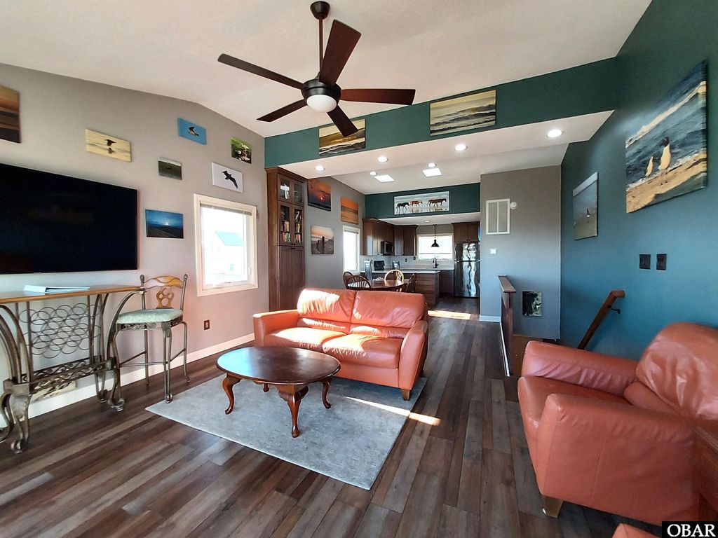 Image 11 of property listing at 1801 S Virginia Dare Trl Unit 9, Kill Devil Hills, NC 27948