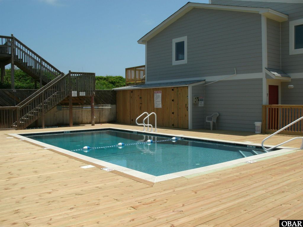 Image 22 of property listing at 1801 S Virginia Dare Trl Unit 9, Kill Devil Hills, NC 27948