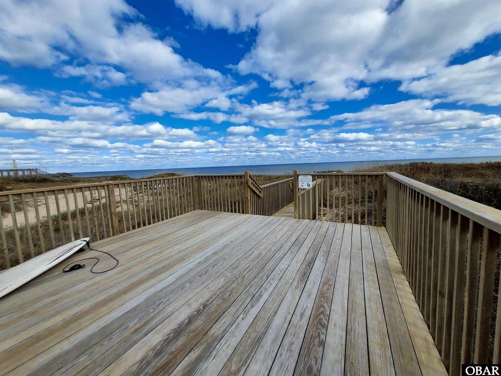 Image 23 of property listing at 1801 S Virginia Dare Trl Unit 9, Kill Devil Hills, NC 27948