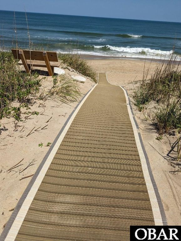 Image 5 of property listing at 1801 S Virginia Dare Trl Unit 9, Kill Devil Hills, NC 27948