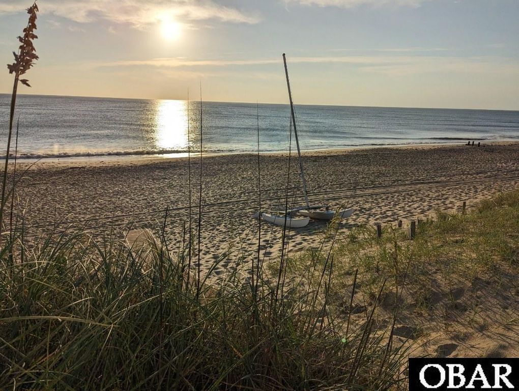 Image 7 of property listing at 1801 S Virginia Dare Trl Unit 9, Kill Devil Hills, NC 27948