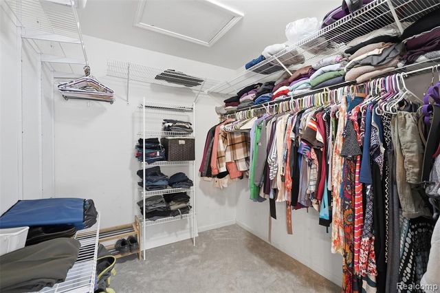 1090 Polo Drive, South Lyon, MI 48178