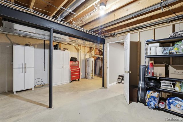 1090 Polo Drive, South Lyon, MI 48178