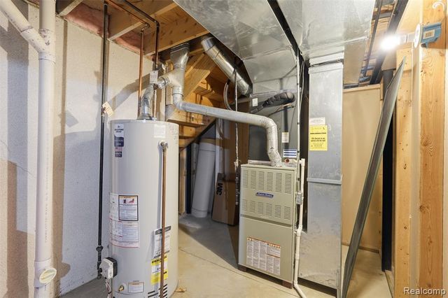 1090 Polo Drive, South Lyon, MI 48178