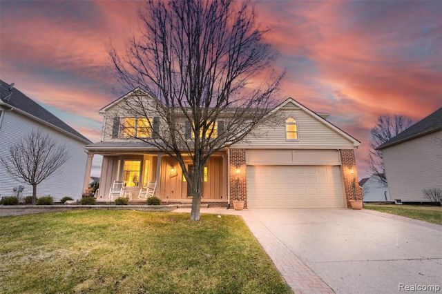 1090 Polo Drive, South Lyon, MI 48178