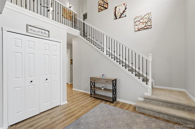 1090 Polo Drive, South Lyon, MI 48178