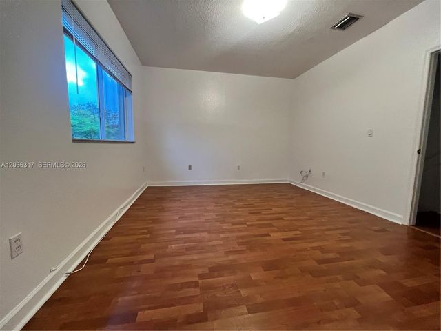 8564 SW 214th Way, Cutler Bay, FL 33189