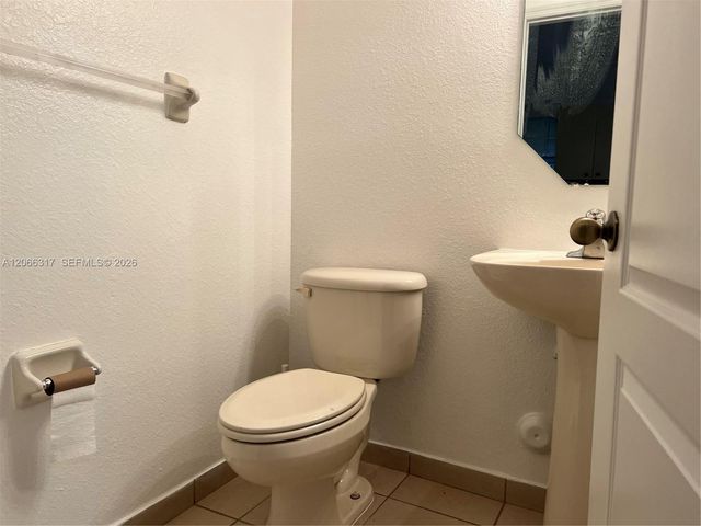 8564 SW 214th Way, Cutler Bay, FL 33189