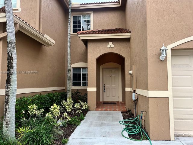 8564 SW 214th Way, Cutler Bay, FL 33189