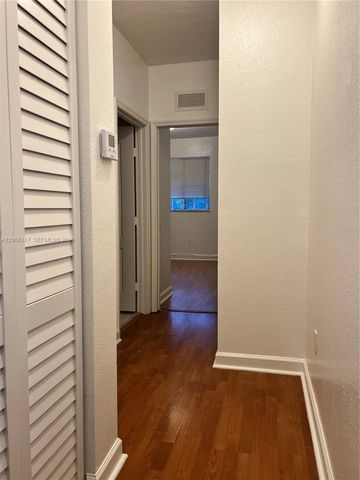 8564 SW 214th Way, Cutler Bay, FL 33189