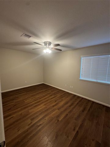 8807 Belle Glen Drive, Houston, TX 77099