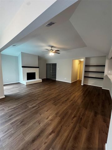 8807 Belle Glen Drive, Houston, TX 77099