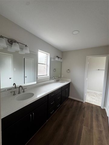8807 Belle Glen Drive, Houston, TX 77099