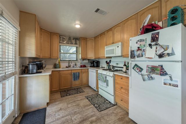 7204 Bucknell Drive, Dallas, TX 75214