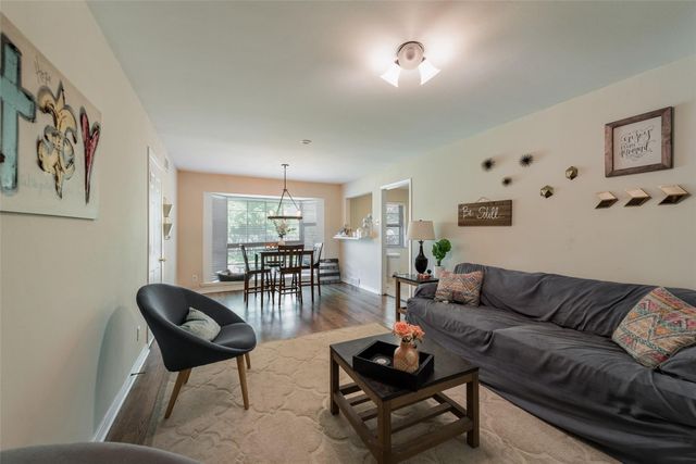 7204 Bucknell Drive, Dallas, TX 75214