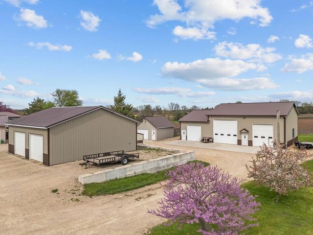 3290 QUARRY DRIVE, Omro, WI 54963