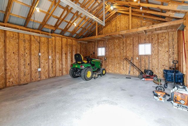 3290 QUARRY DRIVE, Omro, WI 54963