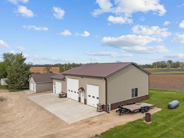 3290 QUARRY DRIVE, Omro, WI 54963